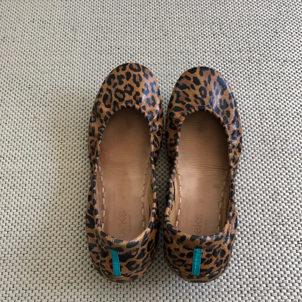 Leopard Tieks